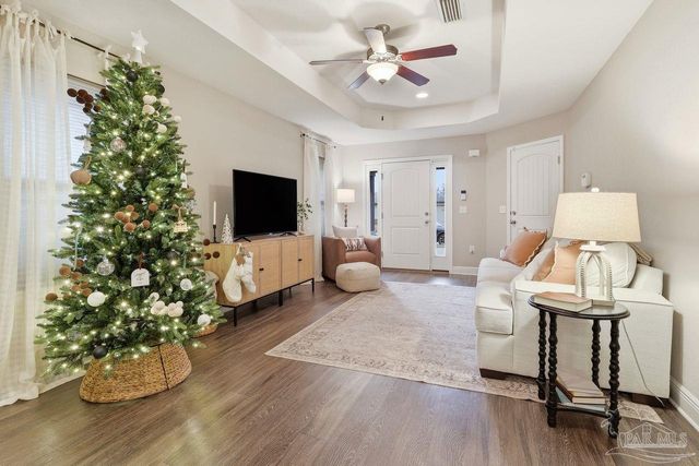 515 Evening Falls Dr, Pensacola, FL 32534