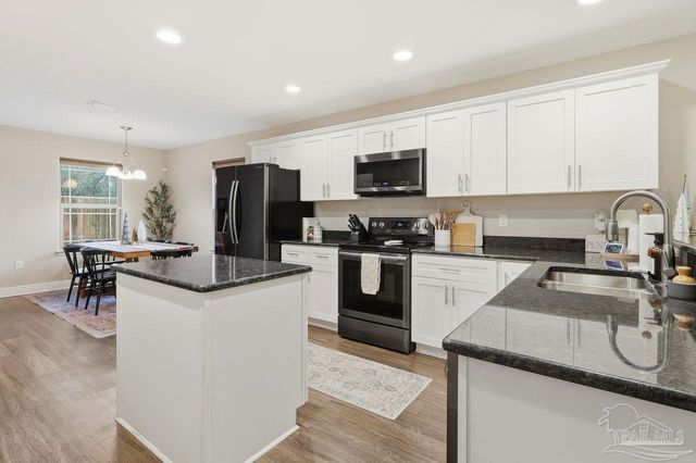 515 Evening Falls Dr, Pensacola, FL 32534