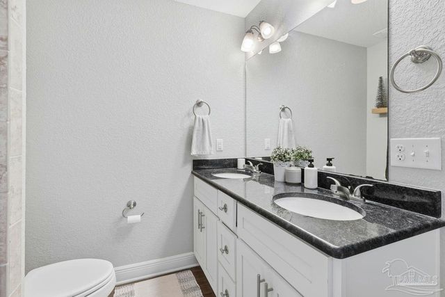 515 Evening Falls Dr, Pensacola, FL 32534