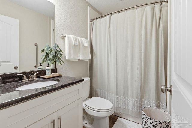 515 Evening Falls Dr, Pensacola, FL 32534