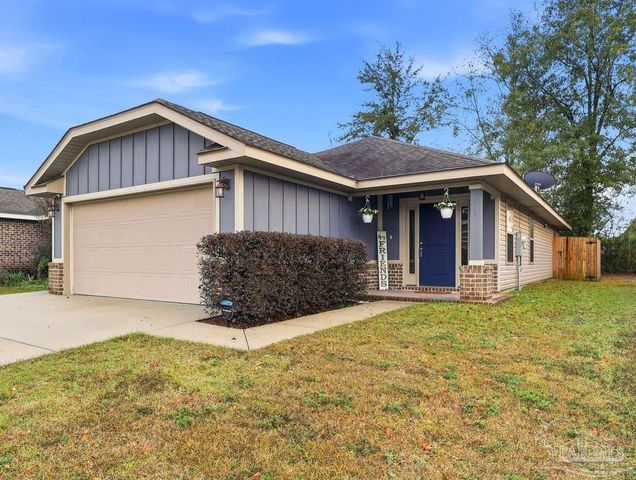 515 Evening Falls Dr, Pensacola, FL 32534