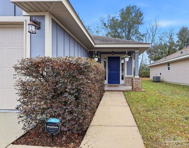 515 Evening Falls Dr, Pensacola, FL 32534