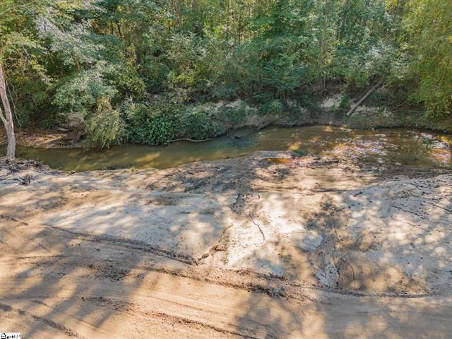 207 Lister Road, Landrum, SC 29356