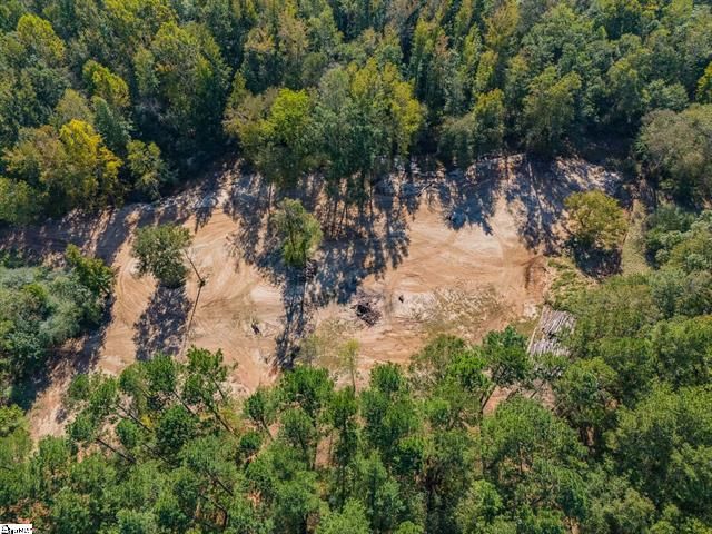 207 Lister Road, Landrum, SC 29356