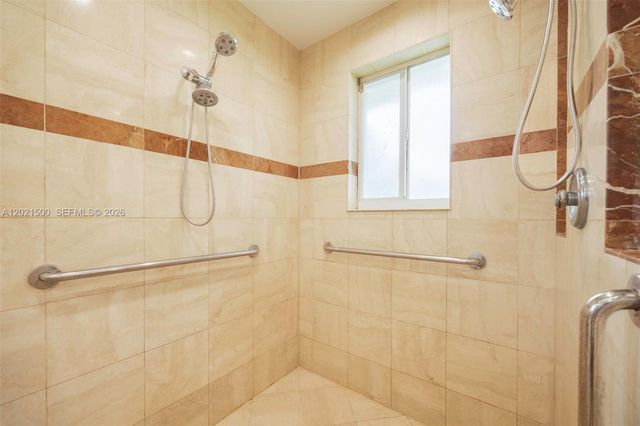 7400 SW 170th Ter, Palmetto Bay, FL 33157