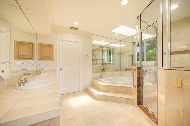 7400 SW 170th Ter, Palmetto Bay, FL 33157