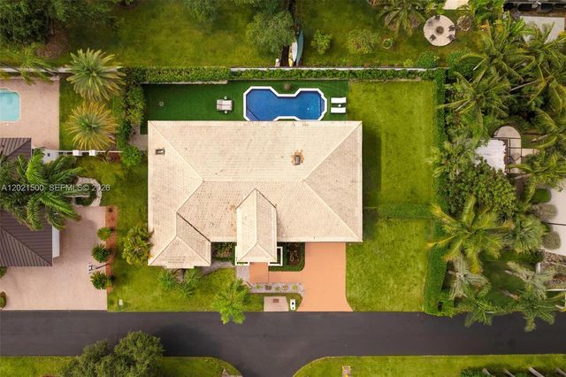 7400 SW 170th Ter, Palmetto Bay, FL 33157