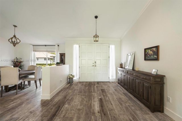 7400 SW 170th Ter, Palmetto Bay, FL 33157