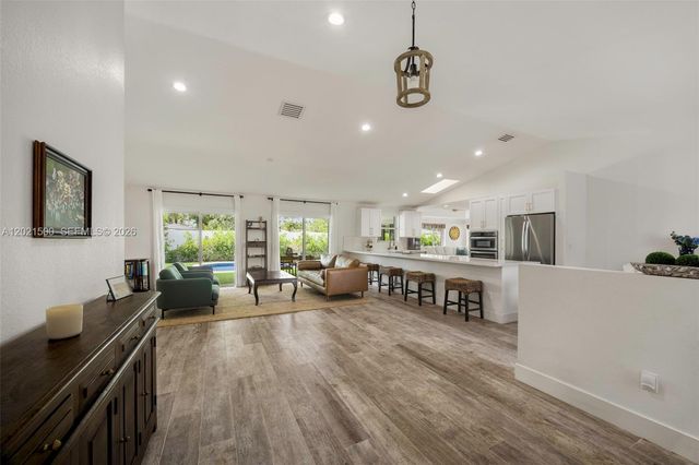 7400 SW 170th Ter, Palmetto Bay, FL 33157