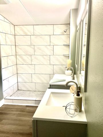 205 Collin Street, Livingston, TX 77351