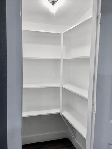 205 Collin Street, Livingston, TX 77351