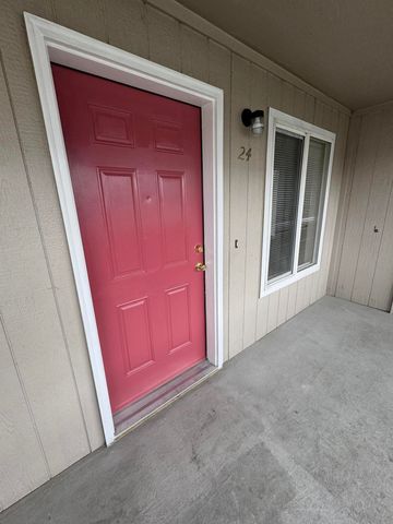 517 Western Avenue 17-20, Medford, OR 97501