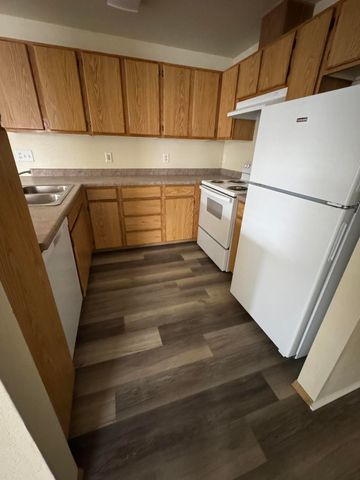 517 Western Avenue 17-20, Medford, OR 97501