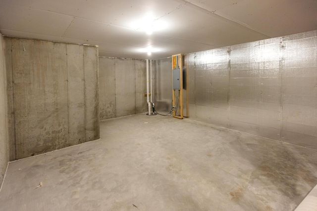 7809 Austin Path, Inver Grove Heights, MN 55077