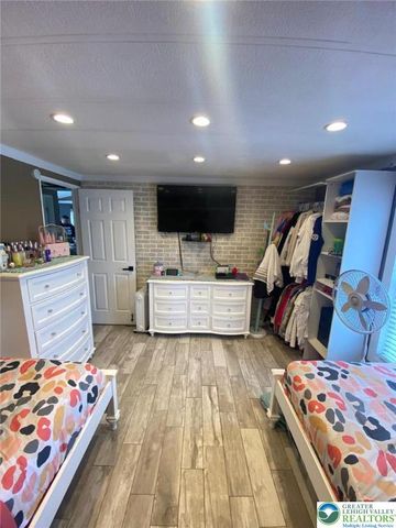 8755 Breinig Run Circle, Upper Macungie Twp, PA 18031