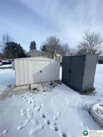 8755 Breinig Run Circle, Upper Macungie Twp, PA 18031