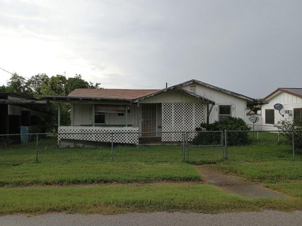 18016 Morrow ST, Elgin, TX 78621