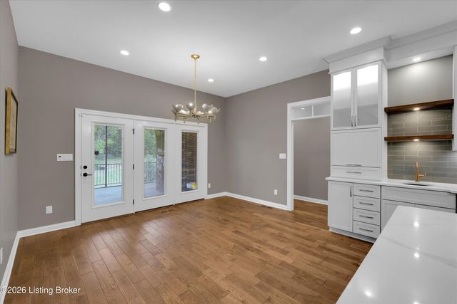 13100 Dove Point Pl, Louisville, KY 40299