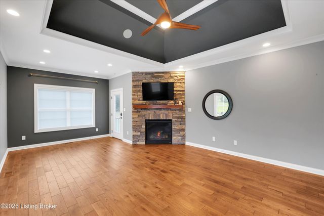 13100 Dove Point Pl, Louisville, KY 40299