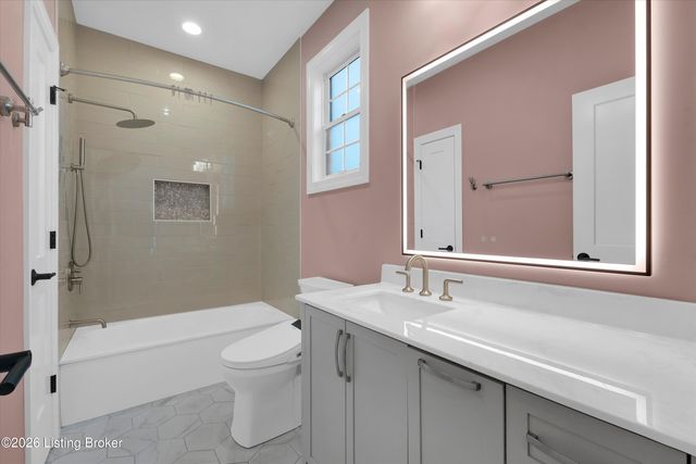 13100 Dove Point Pl, Louisville, KY 40299