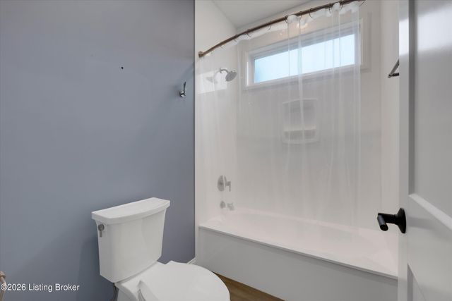 13100 Dove Point Pl, Louisville, KY 40299