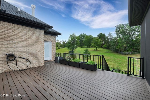 13100 Dove Point Pl, Louisville, KY 40299