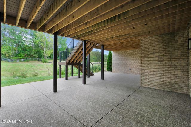 13100 Dove Point Pl, Louisville, KY 40299