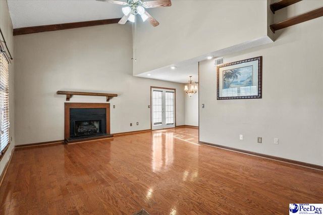 1811 Meadow Green, Florence, SC 29501