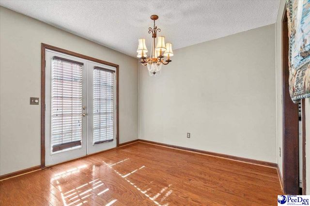 1811 Meadow Green, Florence, SC 29501