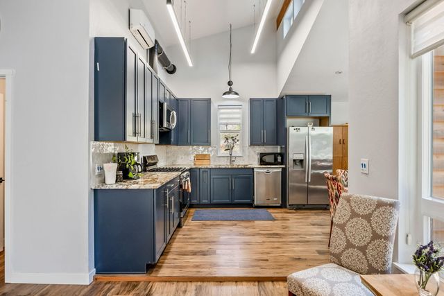 4235 Highland Avenue, Grants Pass, OR 97526