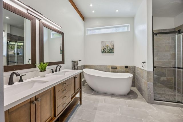 4235 Highland Avenue, Grants Pass, OR 97526