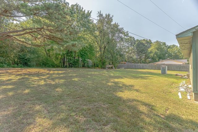 1812 Duncan Rd, Jonesboro, AR 72401