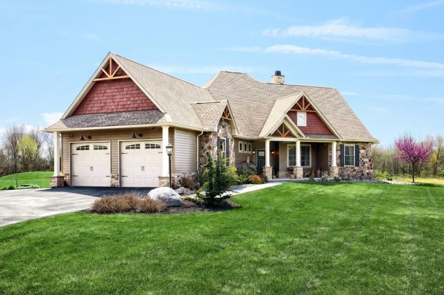 305 GUN CLUB RD, New Oxford, PA 17350