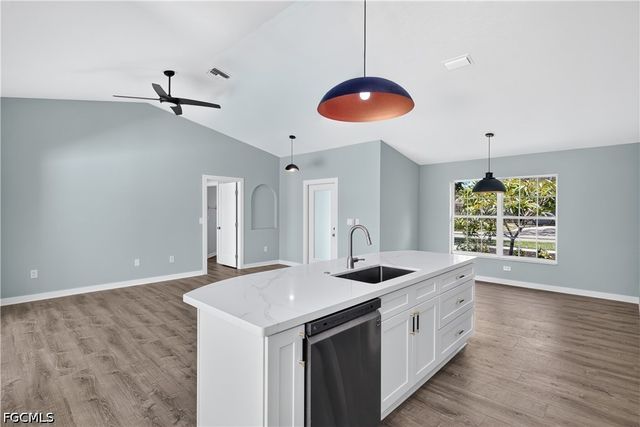 15579 Spring Line LN, Fort Myers, FL 33905
