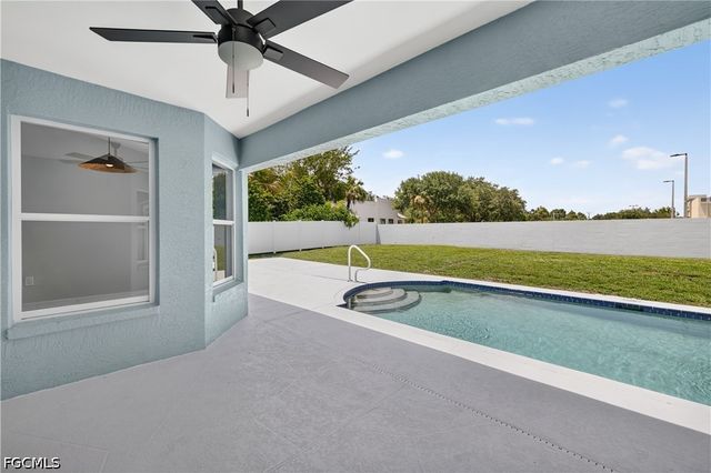 15579 Spring Line LN, Fort Myers, FL 33905