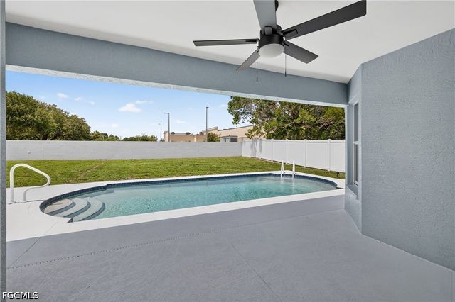 15579 Spring Line LN, Fort Myers, FL 33905