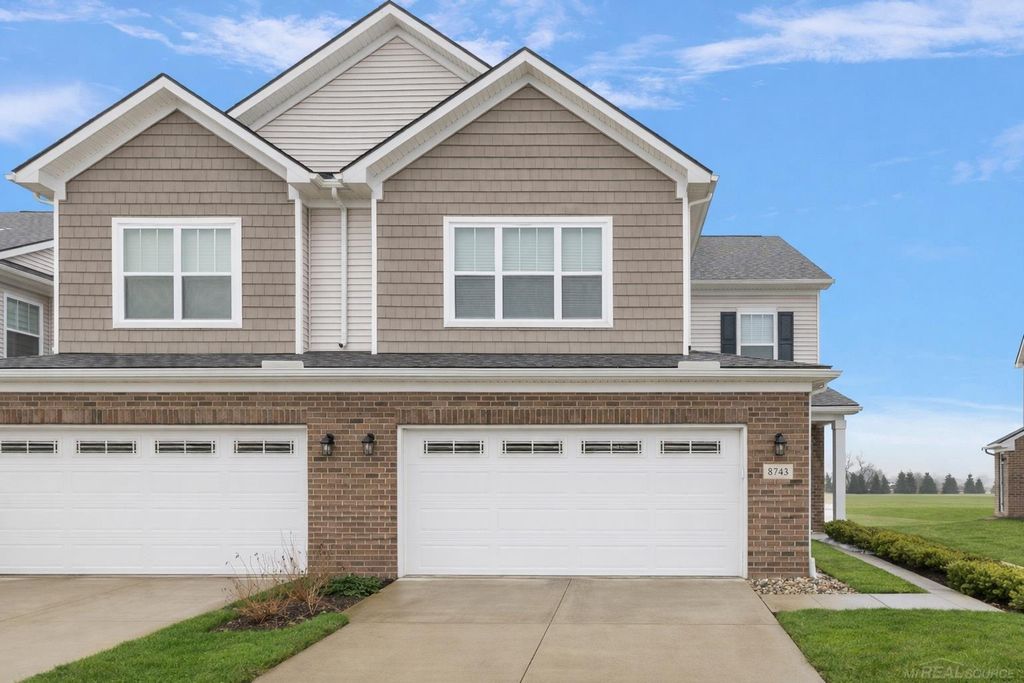8743 Grove Street, Washington, MI 48094