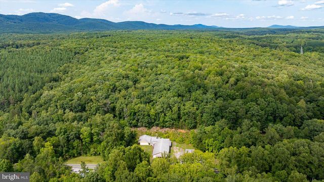 4952 IRISH RD, Schuyler, VA 22969