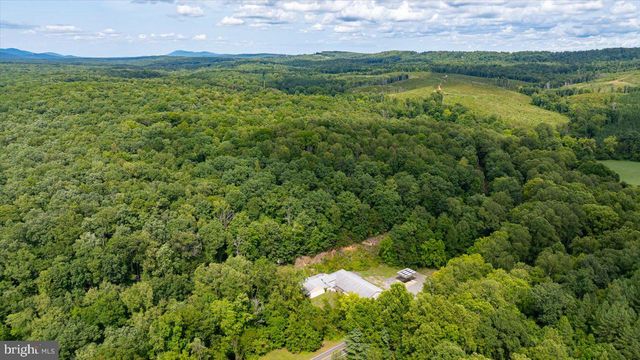 4952 IRISH RD, Schuyler, VA 22969