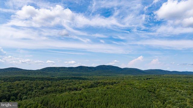 4952 IRISH RD, Schuyler, VA 22969