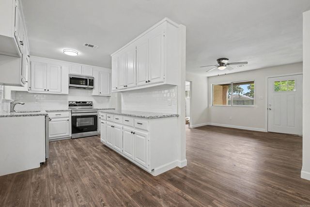 5215 Pike Avenue, North Little Rock, AR 72118
