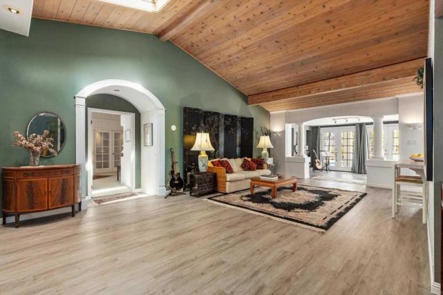 1556 Via Rancho Parkway, Escondido, CA 92029
