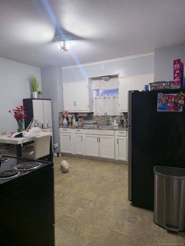 465 Pratt St Extension, Meriden, CT 06450