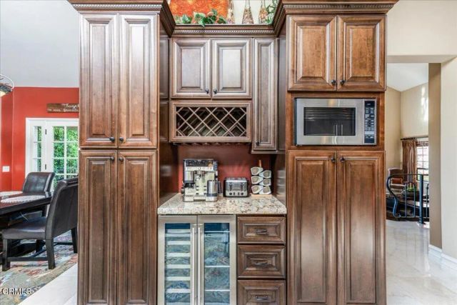 317 El Tuaca Court, Camarillo, CA 93010
