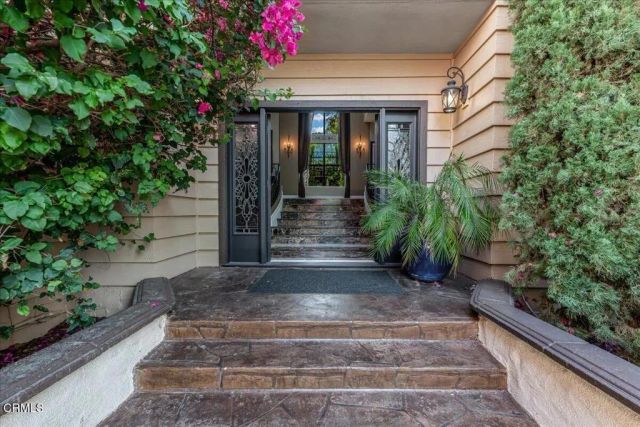 317 El Tuaca Court, Camarillo, CA 93010
