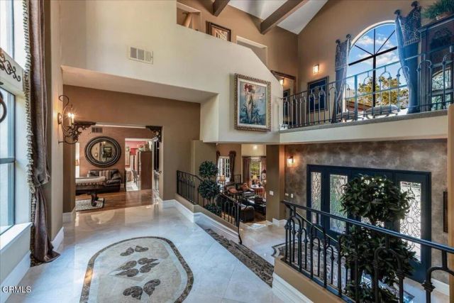 317 El Tuaca Court, Camarillo, CA 93010
