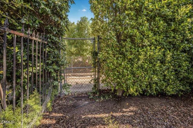 317 El Tuaca Court, Camarillo, CA 93010