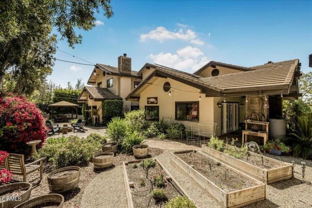 317 El Tuaca Court, Camarillo, CA 93010