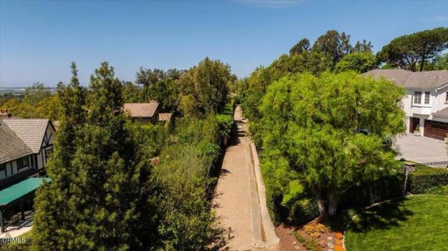 317 El Tuaca Court, Camarillo, CA 93010