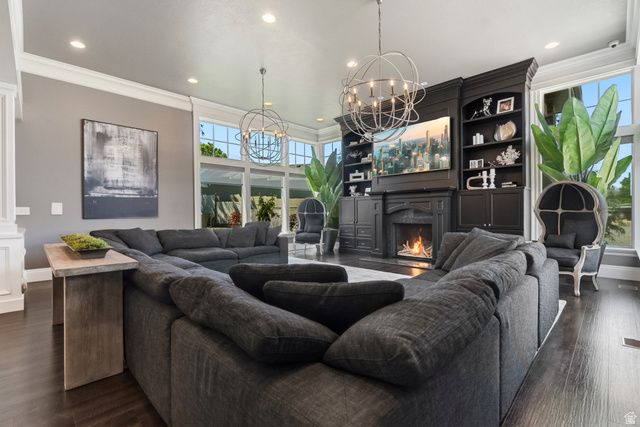 9126 S WASATCH PEAK CIR, West Jordan, UT 84088